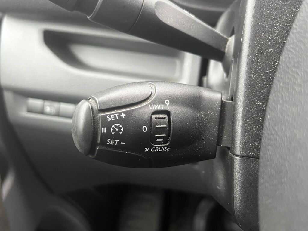 Citroen Jumpy 2018 Valkoinen