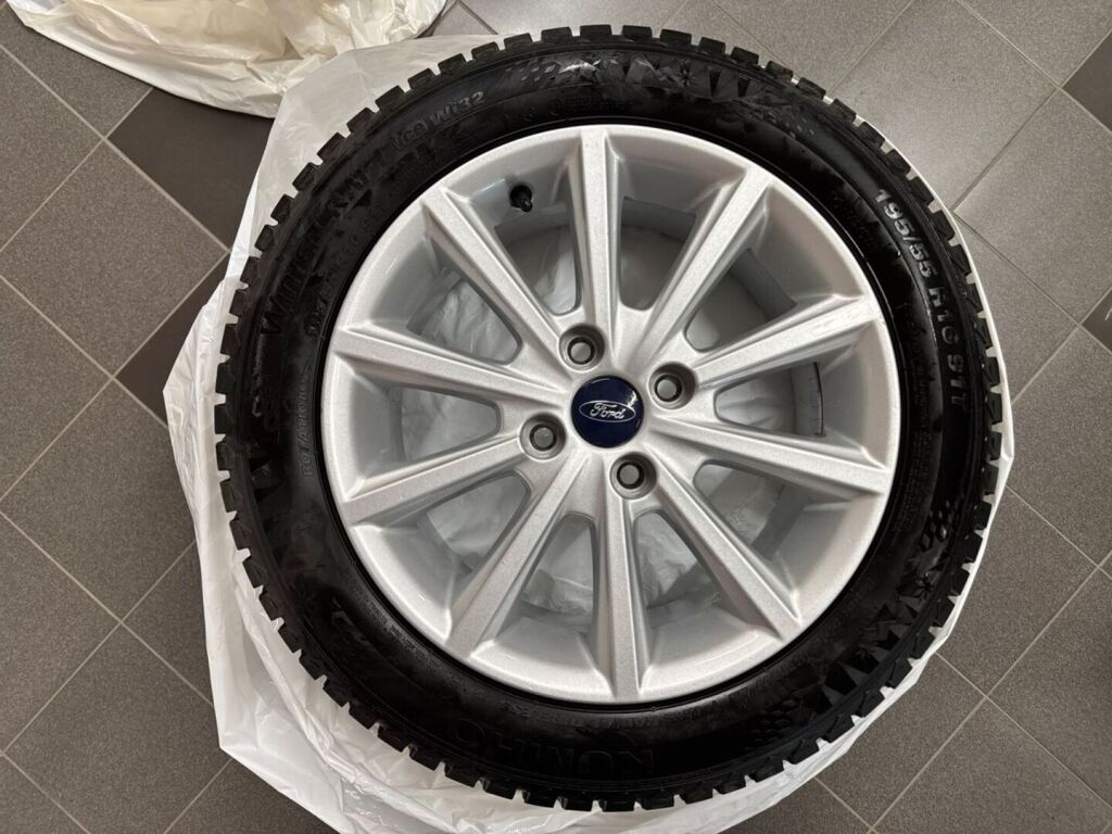 Ford Fiesta 2018 Valkoinen