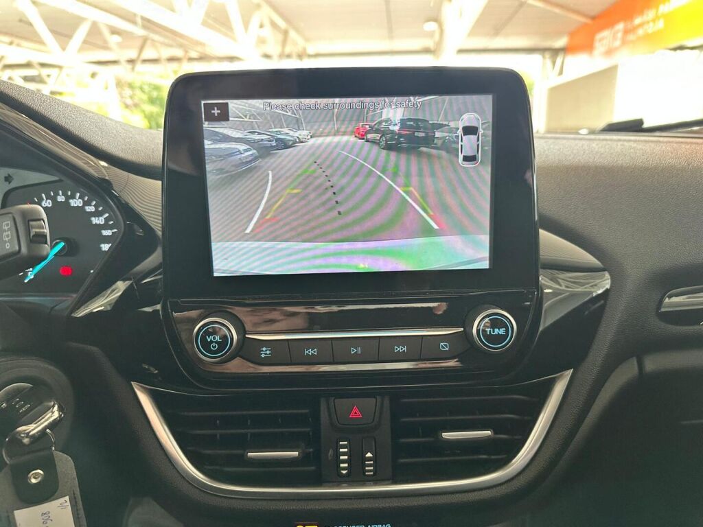 Ford Fiesta 2018 Valkoinen
