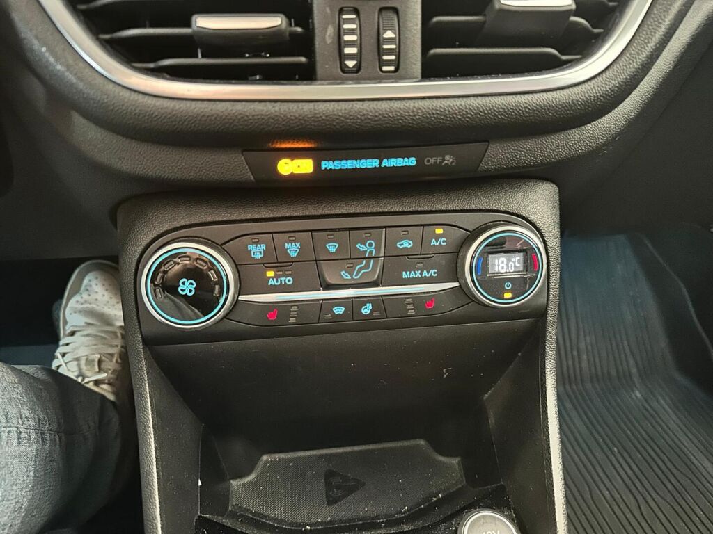 Ford Fiesta 2018 Valkoinen