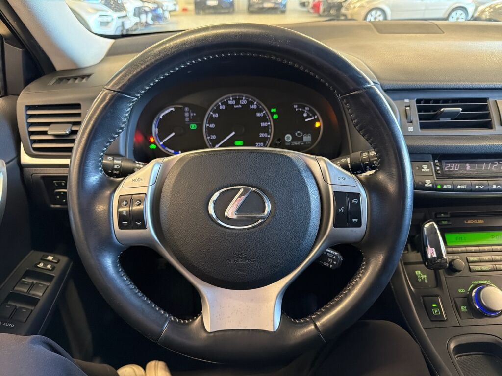 Lexus CT 2012 Ruskea (beige)