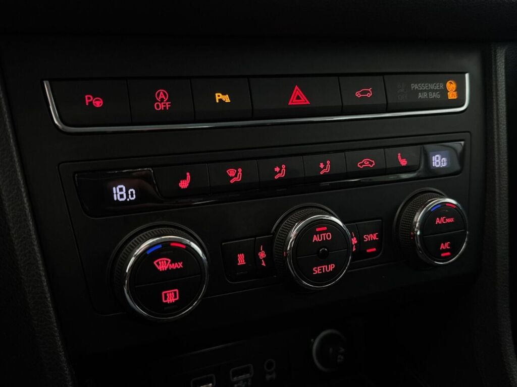 Seat Ateca 2016 Valkoinen