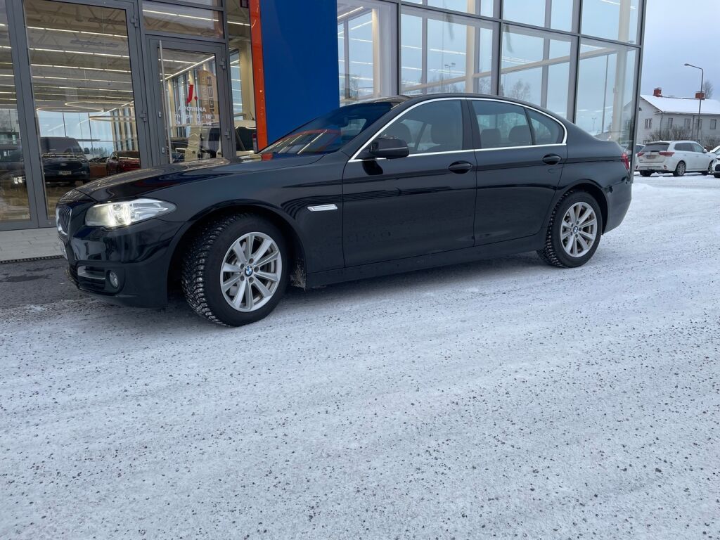 BMW 518 2017 Musta