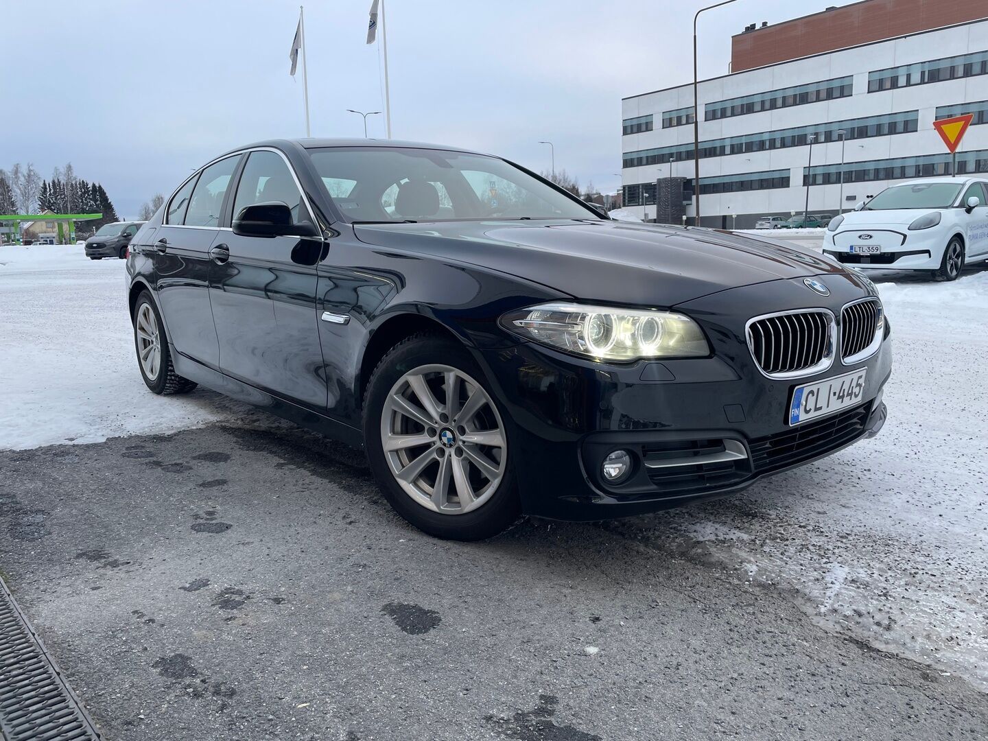 BMW 518