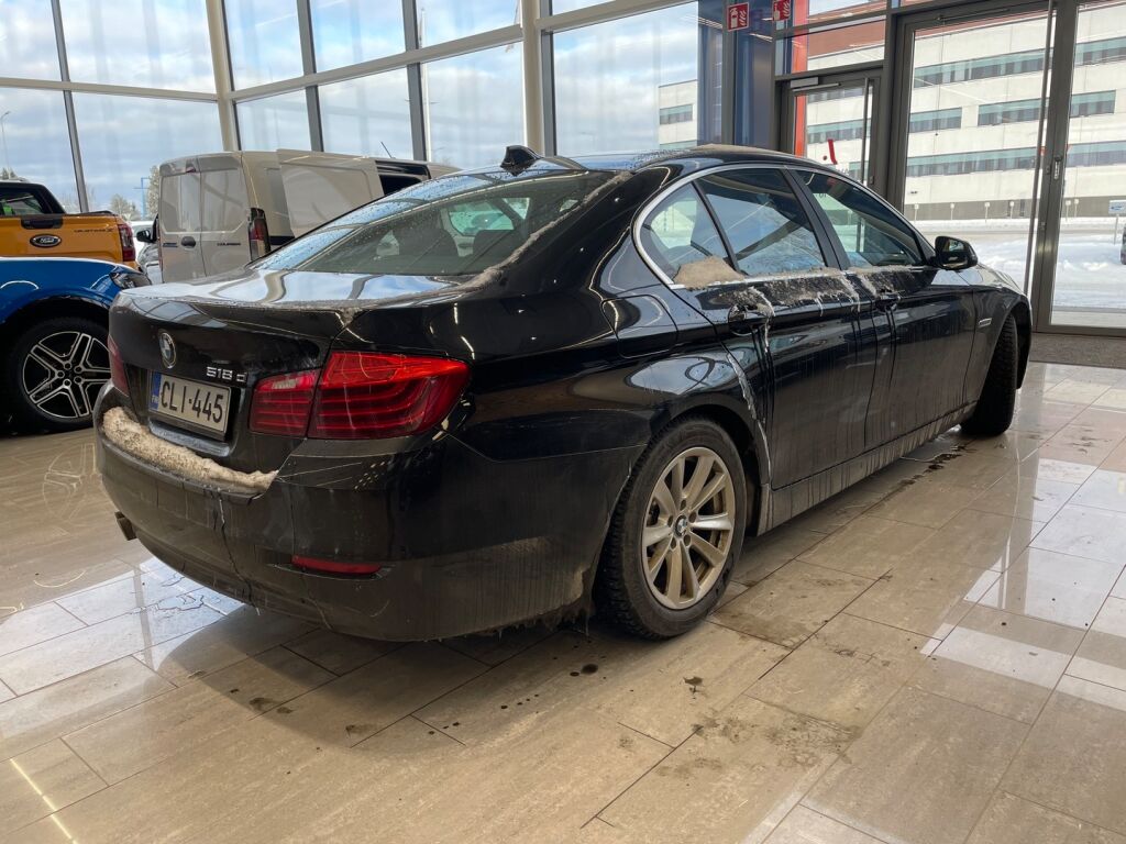 BMW 518 2017 Musta