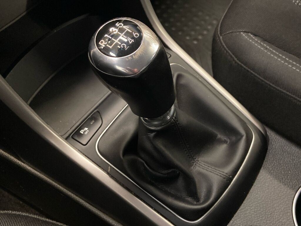 Hyundai i30 5d 2017 Sininen