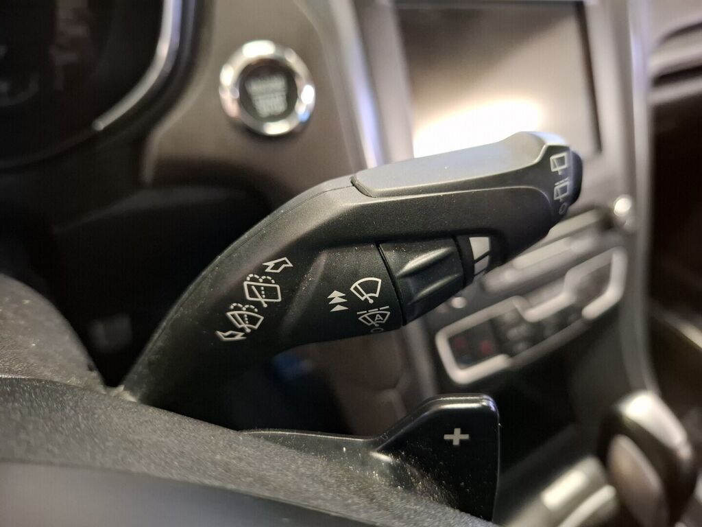 Ford Mondeo 2017 Musta