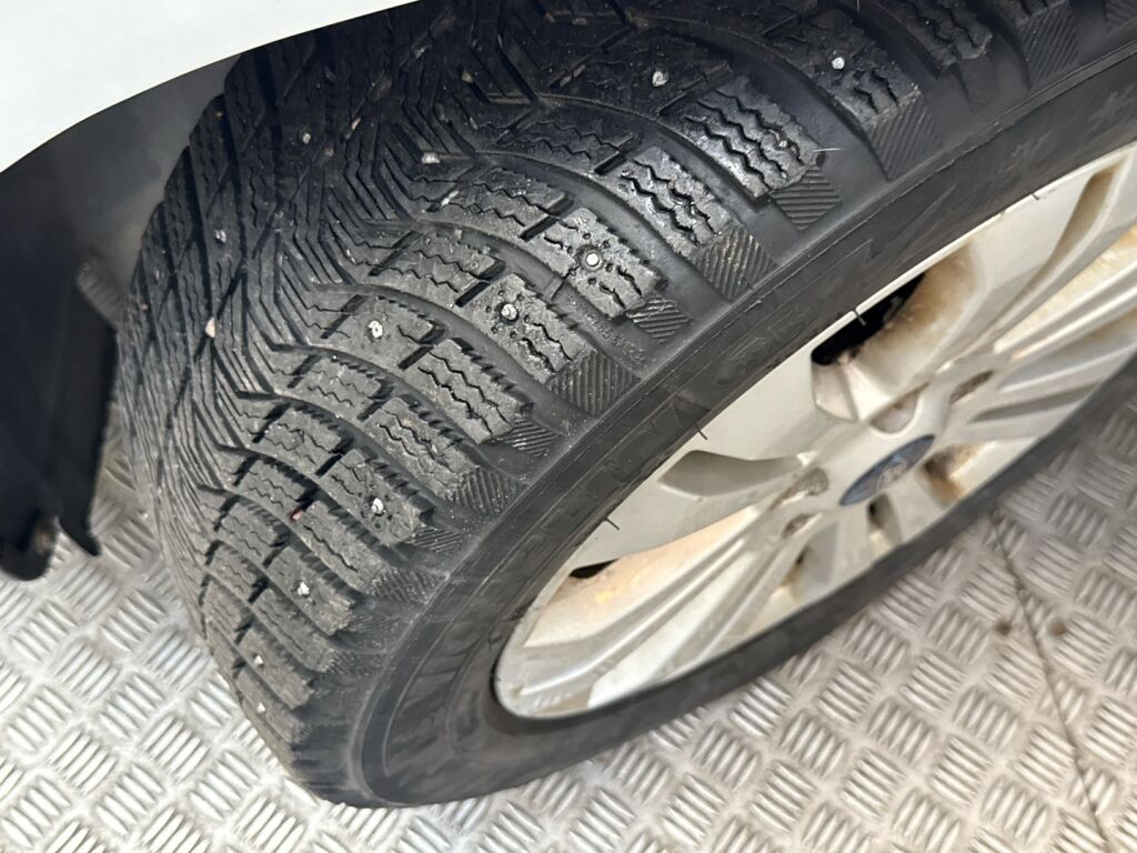 Ford Focus 2017 Valkoinen