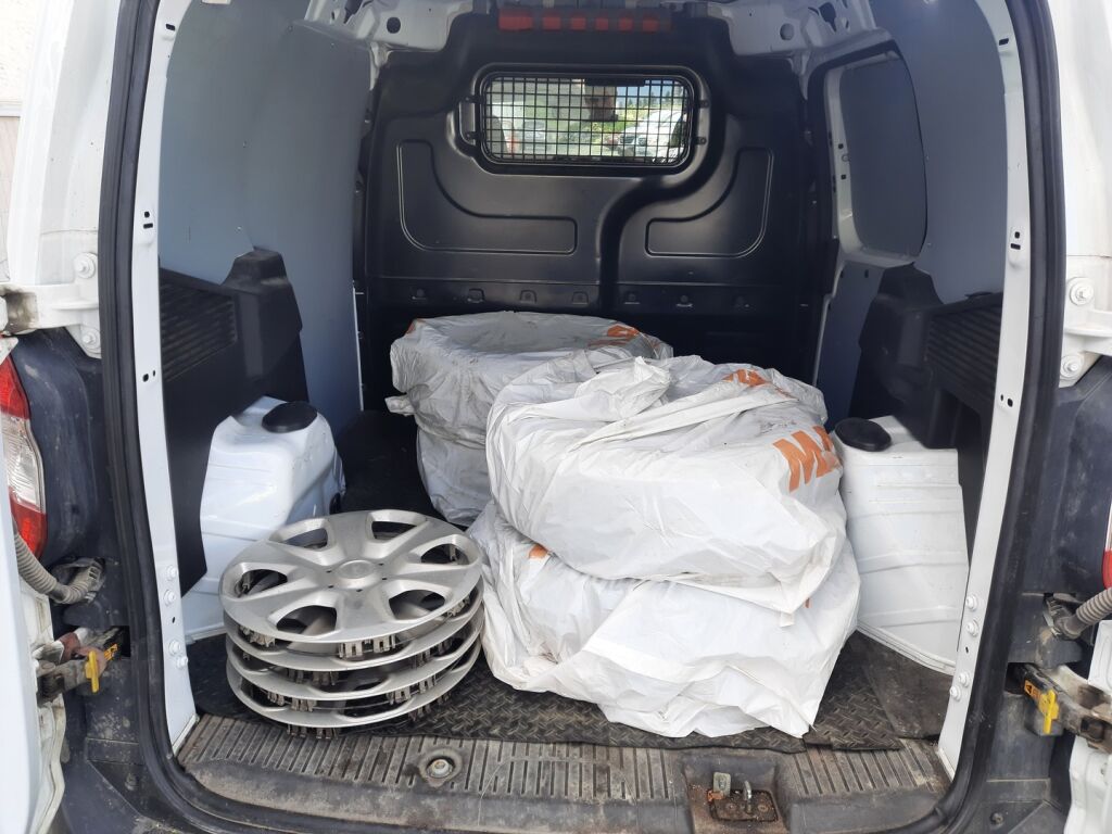 Ford Transit Courier 2018 Valkoinen
