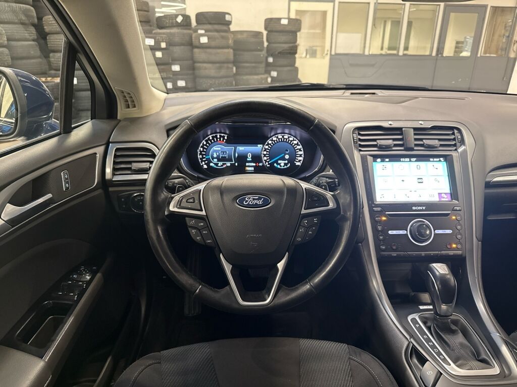 Ford Mondeo 2019 Sininen