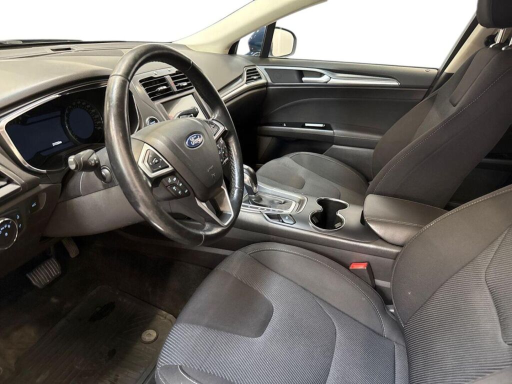 Ford Mondeo 2019 Sininen
