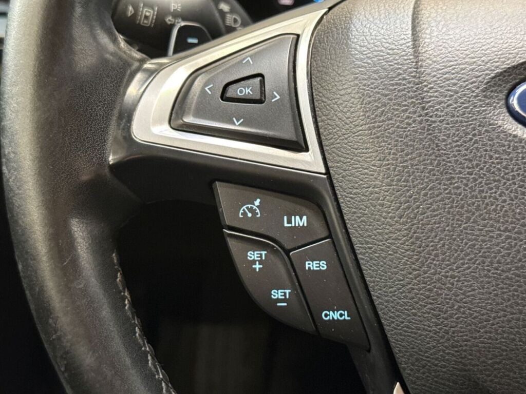 Ford Mondeo 2019 Sininen