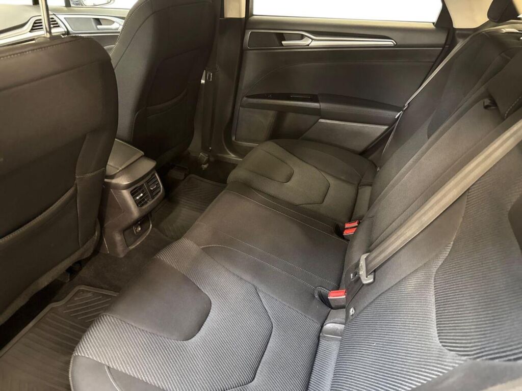 Ford Mondeo 2019 Sininen