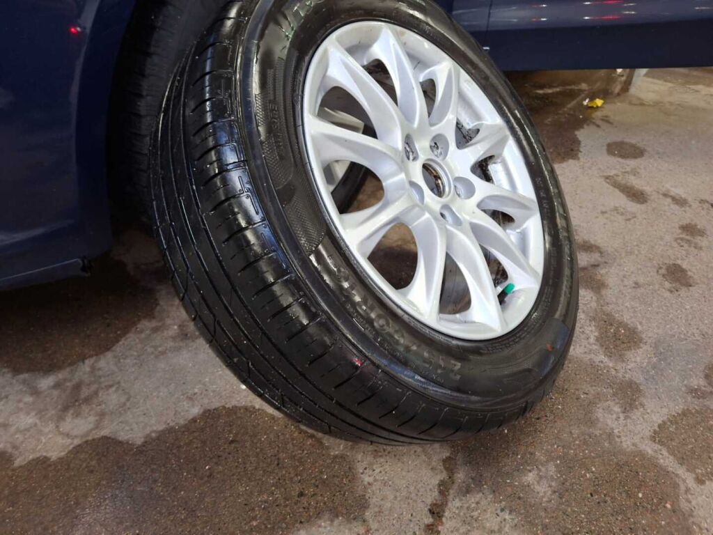 Ford Mondeo 2019 Sininen