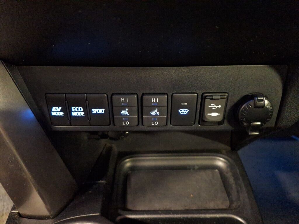 Toyota RAV4 2018 Sininen