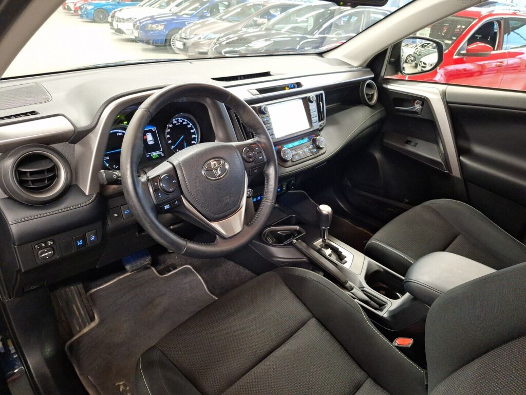 Toyota RAV4 2018 Sininen