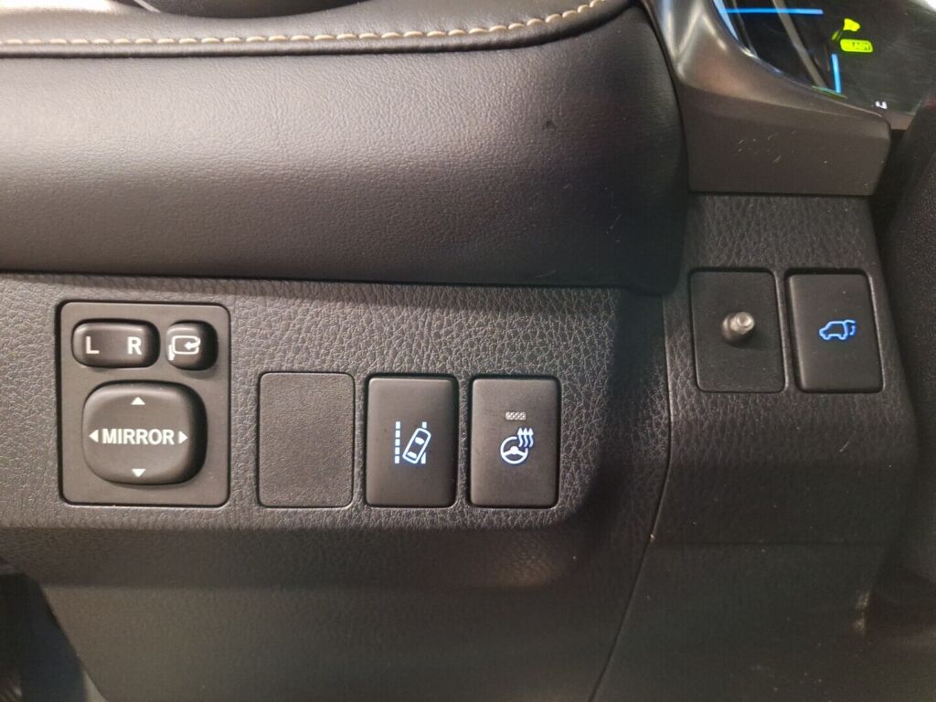 Toyota RAV4 2018 Sininen