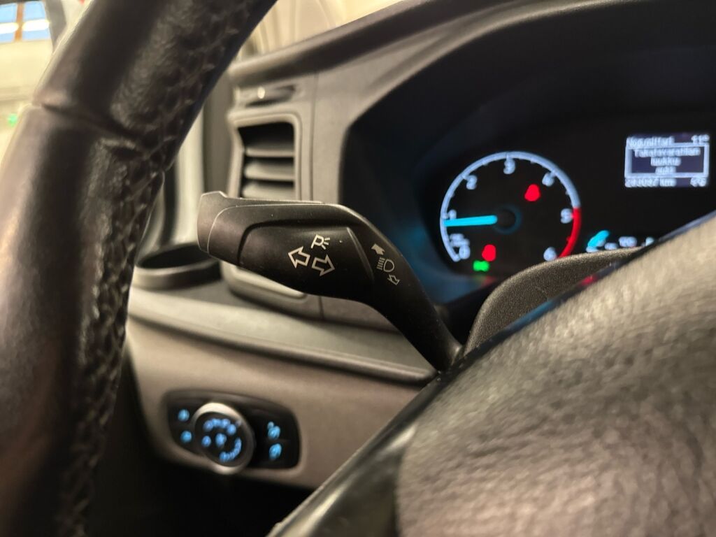 Ford Transit Custom 2018 Valkoinen