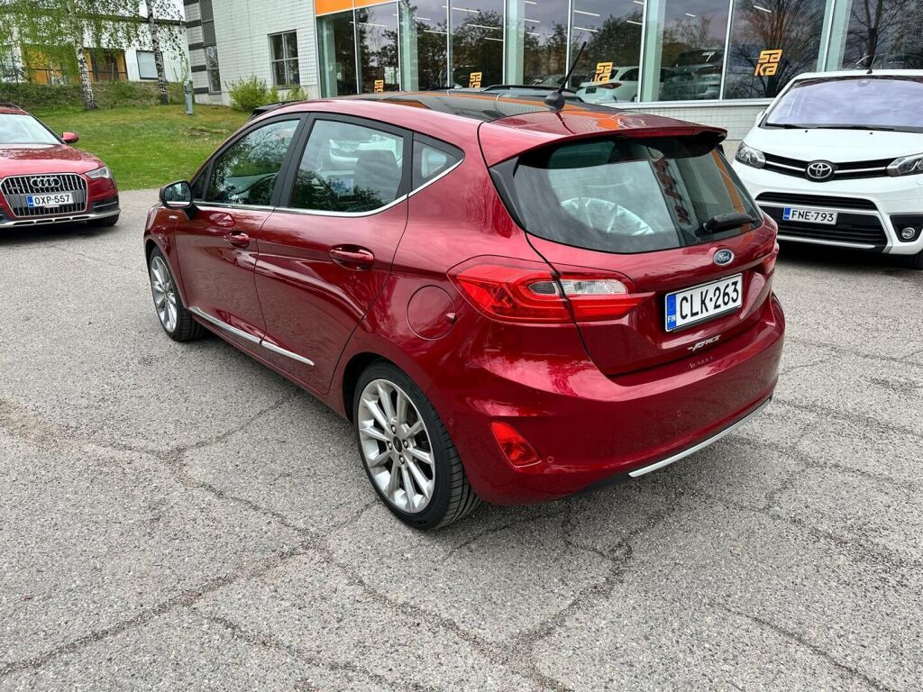 Ford Fiesta 2018 Punainen