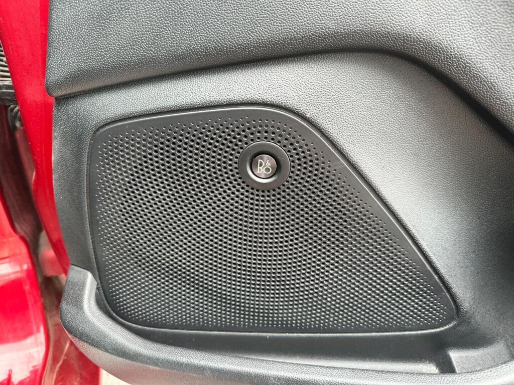 Ford Fiesta 2018 Punainen