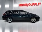 Toyota Auris 2018 Musta
