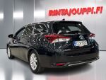 Toyota Auris 2018 Musta