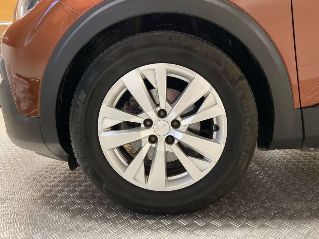 Peugeot 3008 2018 Ruskea (beige)