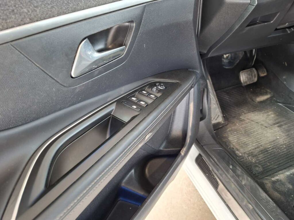 Peugeot 3008 2018 Valkoinen