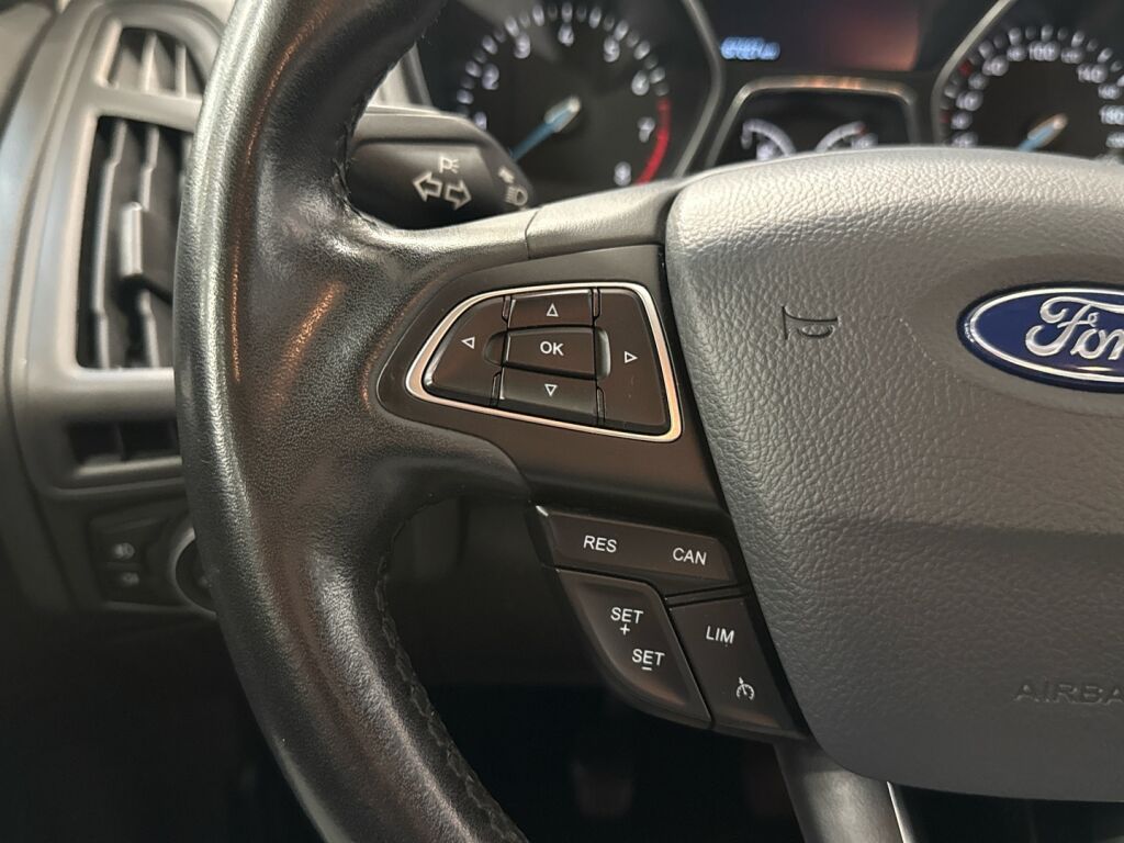 Ford Focus 2018 Harmaa