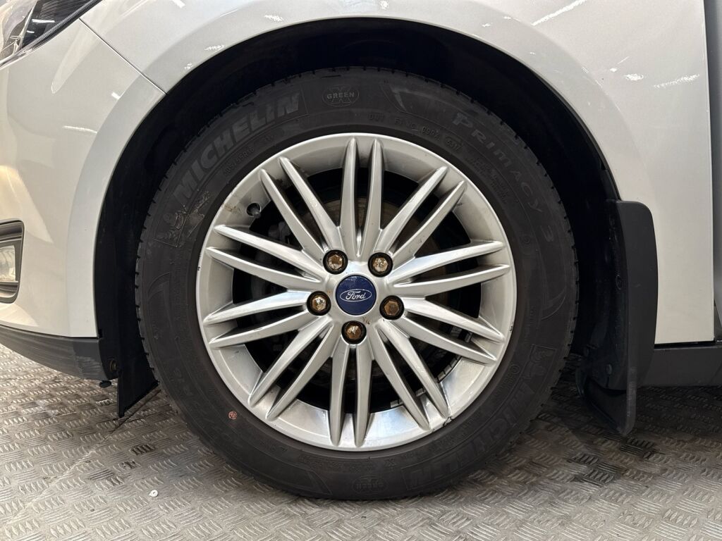 Ford Focus 2018 Harmaa