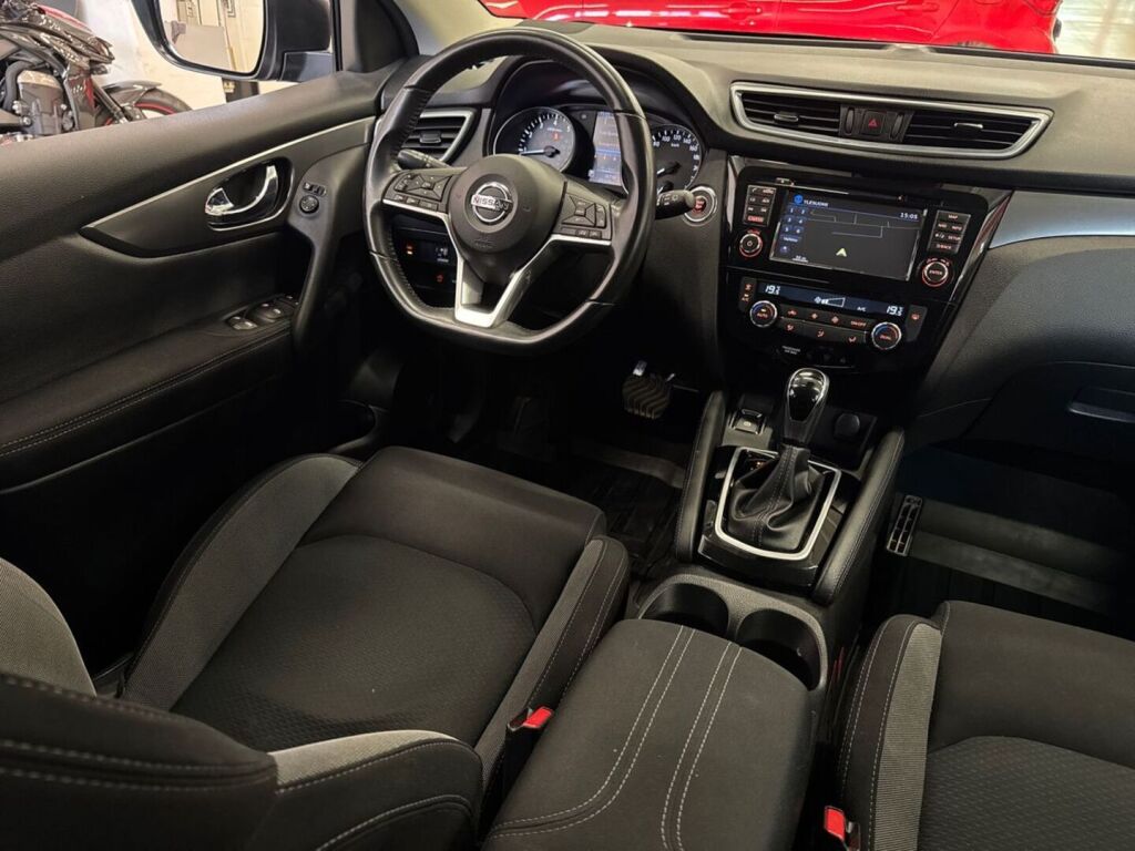 Nissan Qashqai 2018 Musta