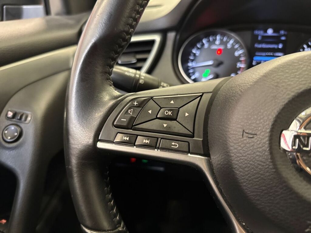 Nissan Qashqai 2018 Musta