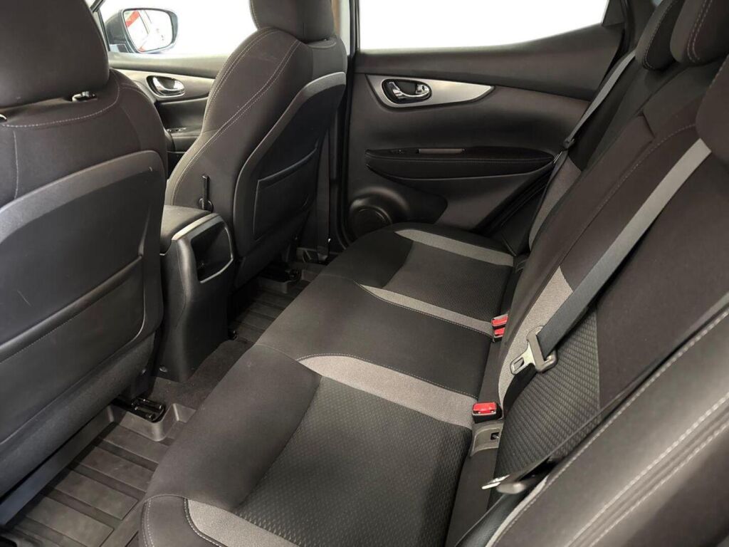 Nissan Qashqai 2018 Ruskea (beige)