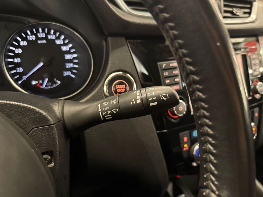 Nissan Qashqai 2018 Ruskea (beige)