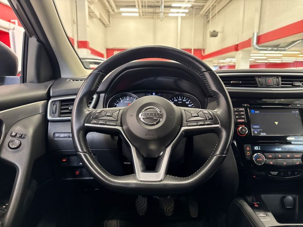 Nissan Qashqai 2018 Ruskea (beige)