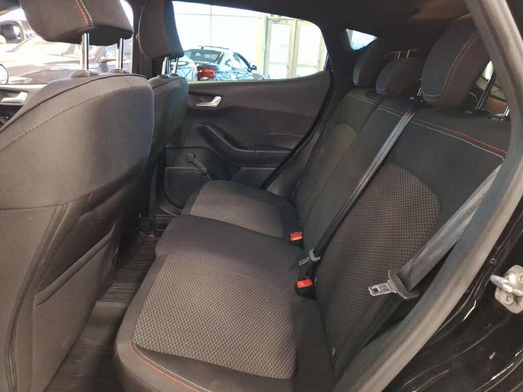 Ford Fiesta 2018 Musta