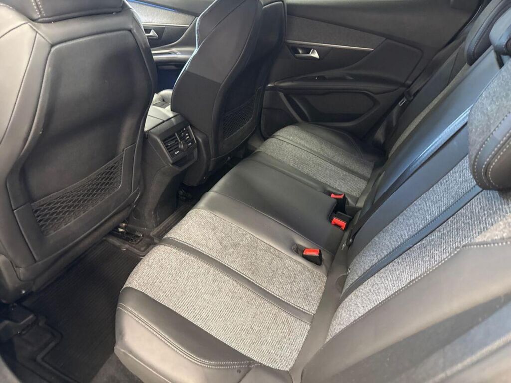 Peugeot 3008 2018 Valkoinen
