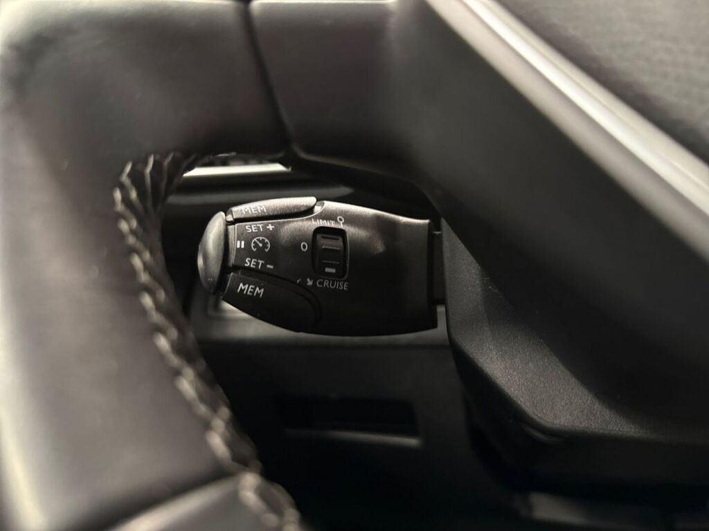 Peugeot 3008 2018 Valkoinen