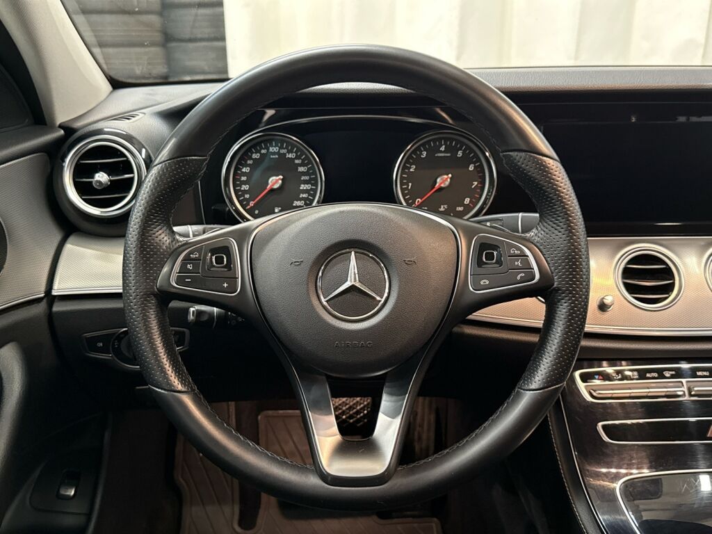 Mercedes-Benz E 2018 Valkoinen