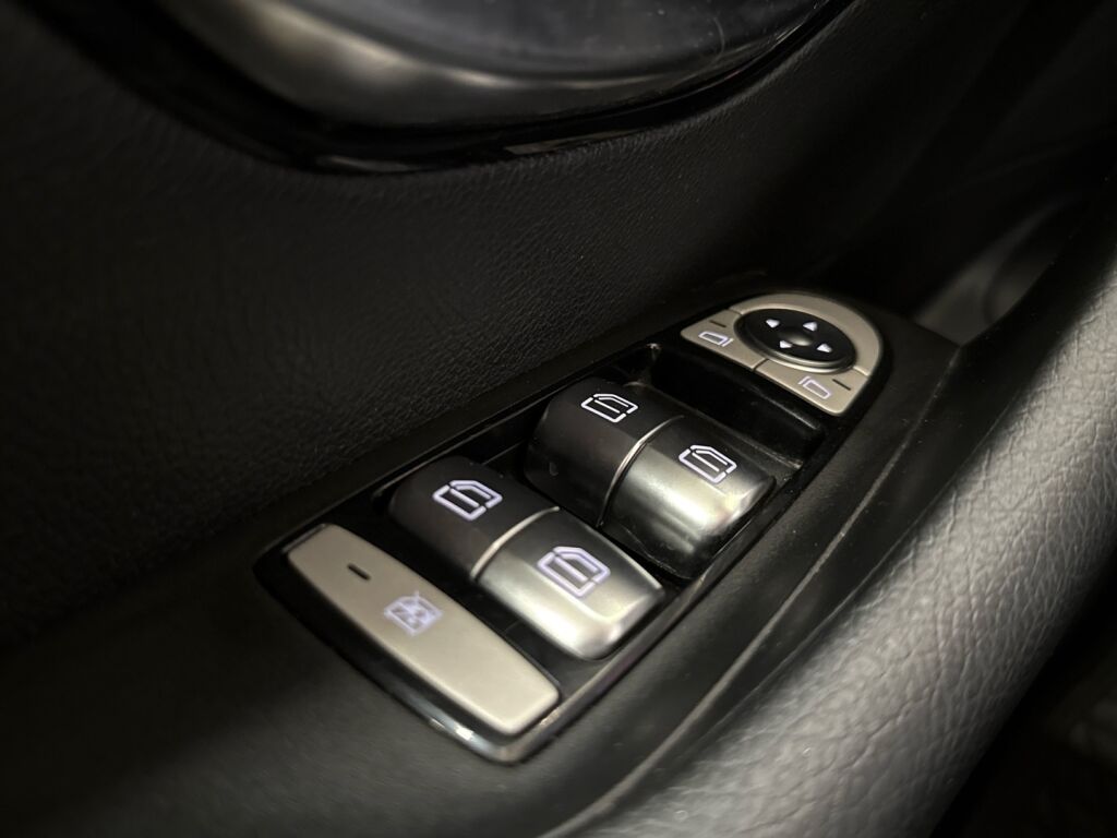 Mercedes-Benz E 2018 Valkoinen