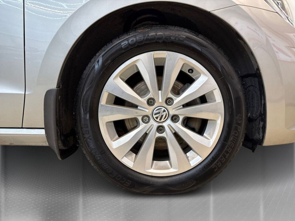 Volkswagen Golf Sportsvan 2018 Harmaa