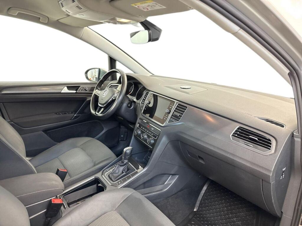 Volkswagen Golf Sportsvan 2018 Harmaa