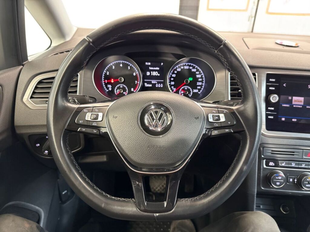 Volkswagen Golf Sportsvan 2018 Harmaa