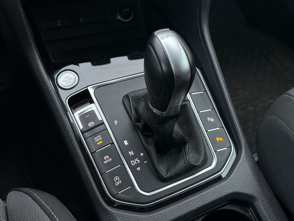 Volkswagen Golf Sportsvan 2018 Sininen
