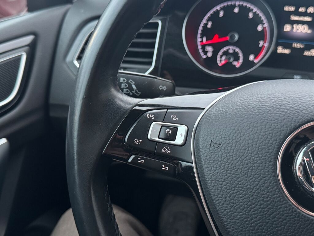 Volkswagen Golf Sportsvan 2018 Sininen