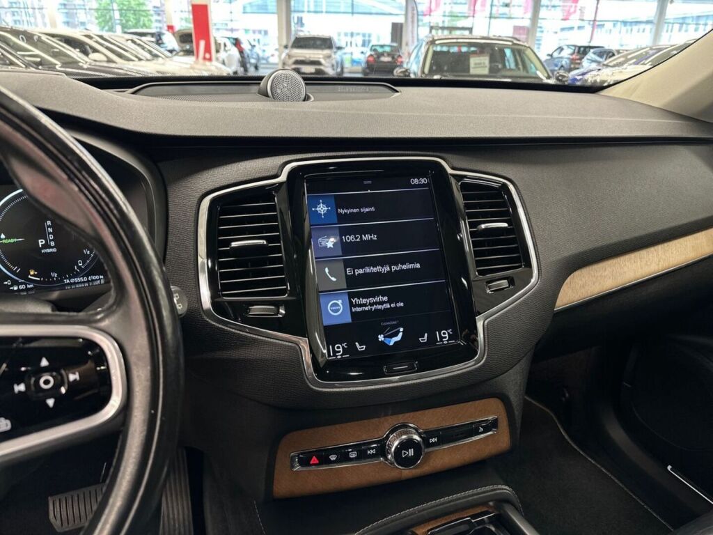 Volvo XC90 2018 Musta