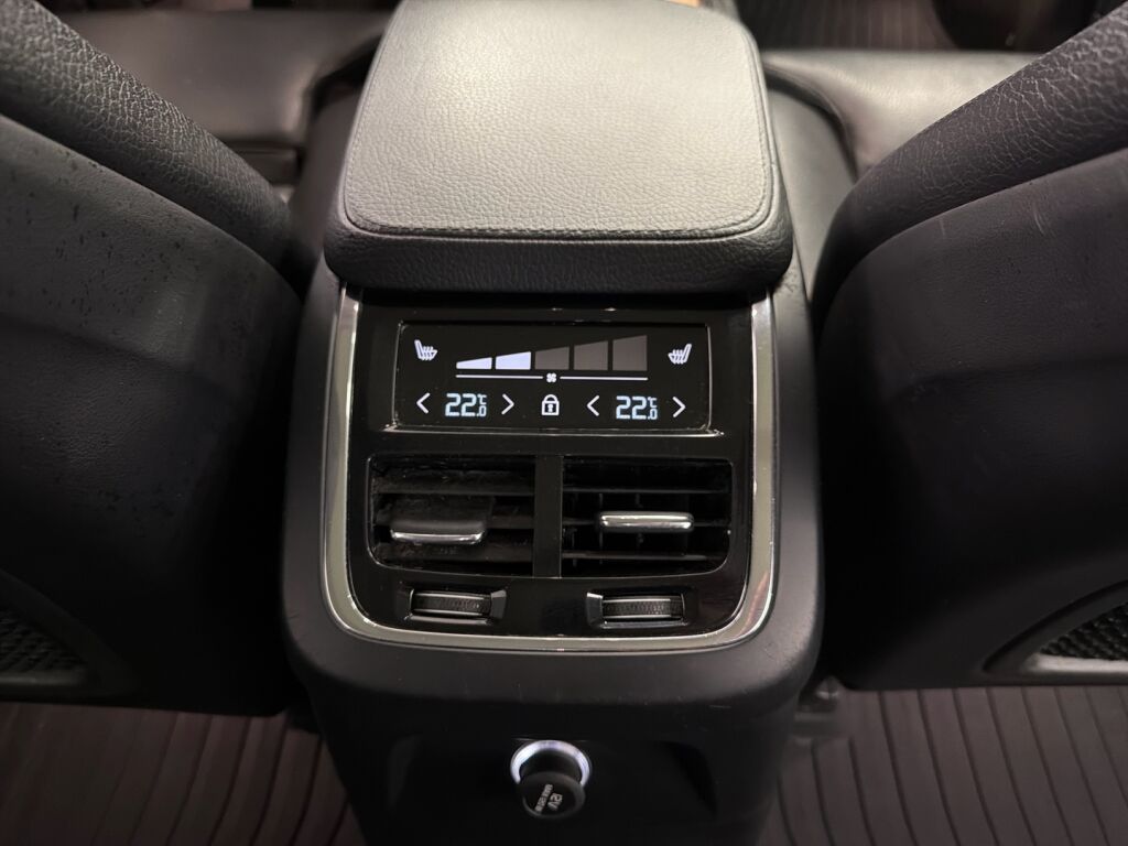 Volvo XC90 2018 Valkoinen