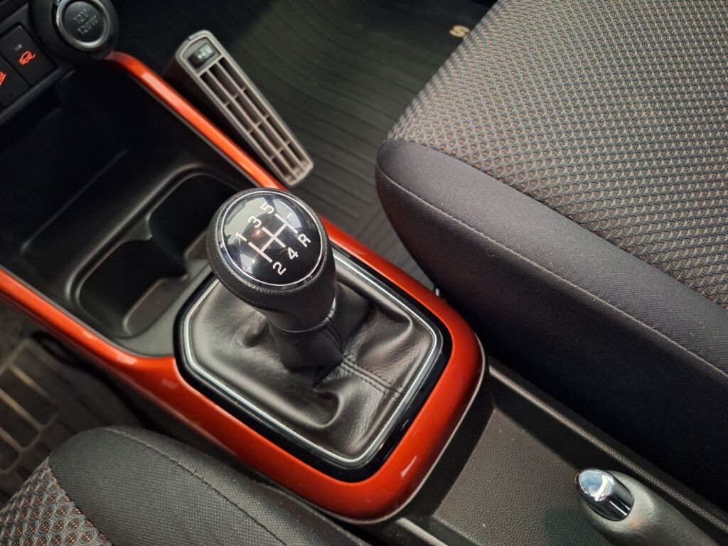 Suzuki Ignis 2018 Musta