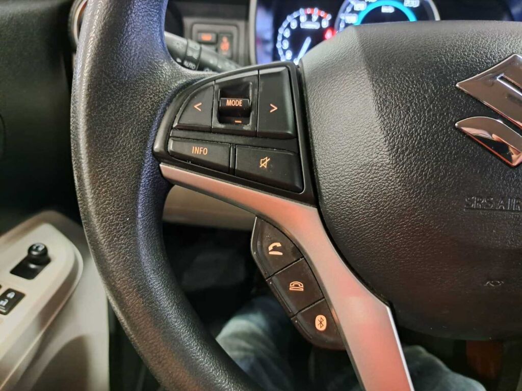 Suzuki Ignis 2018 Oranssi