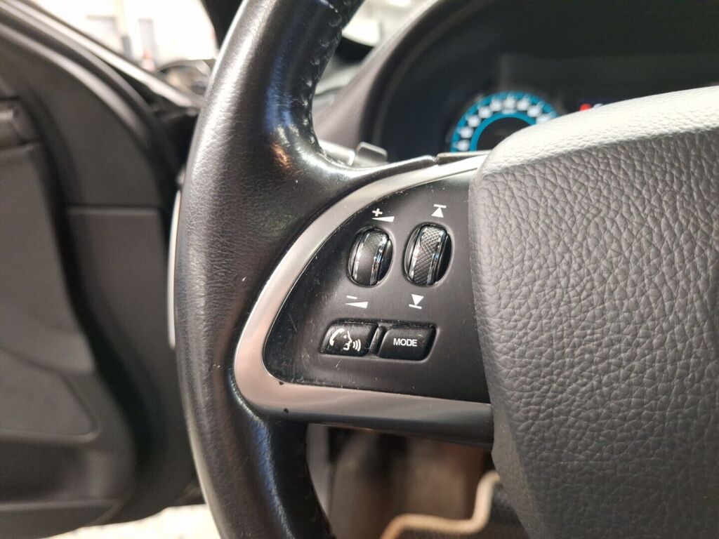 Jaguar XF 2015 Musta